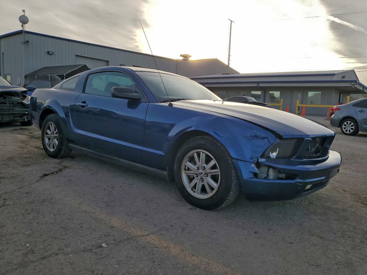 2006 FORD MUSTANG photo 4