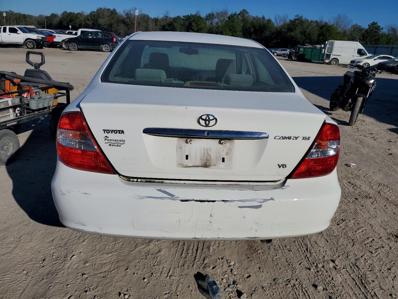 2003 TOYOTA CAMRY LE photo 6