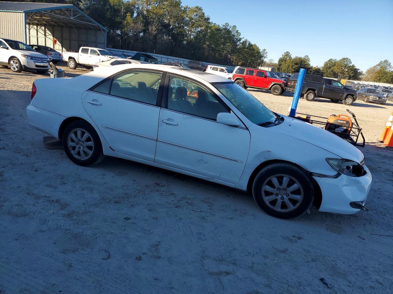 2003 TOYOTA CAMRY LE photo 4