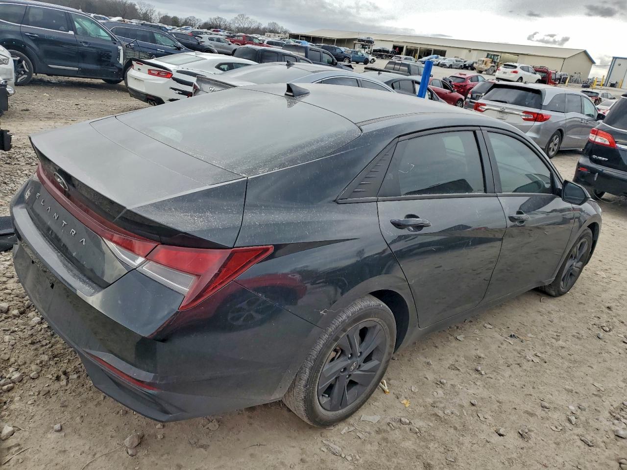2023 HYUNDAI ELANTRA SEL photo 3