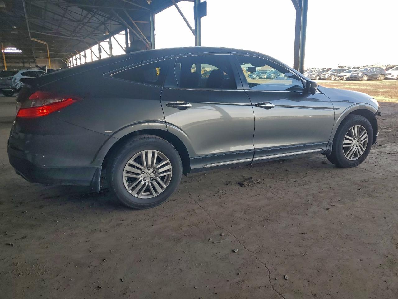 2013 HONDA CROSSTOUR EXL photo 3