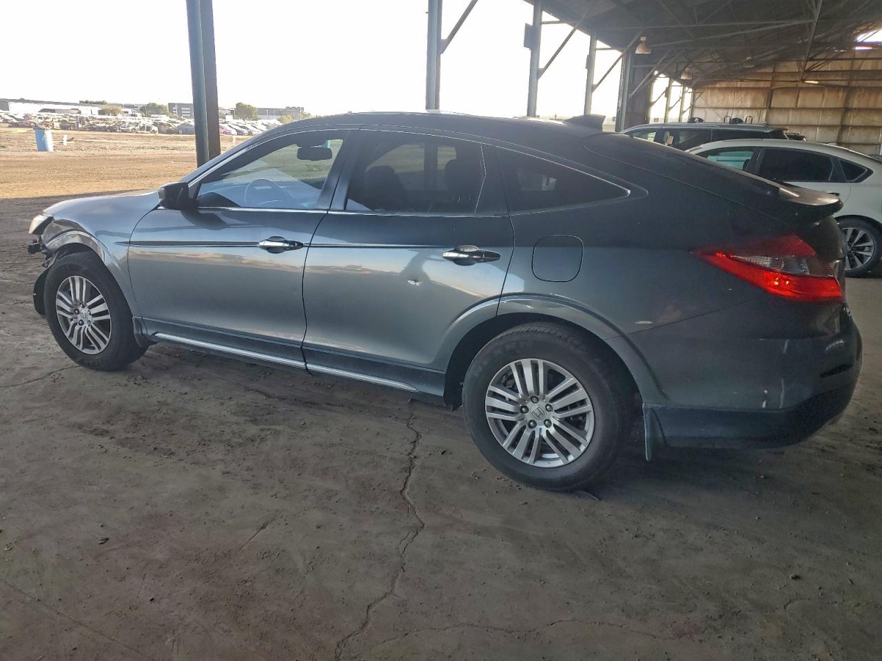 2013 HONDA CROSSTOUR EXL photo 2