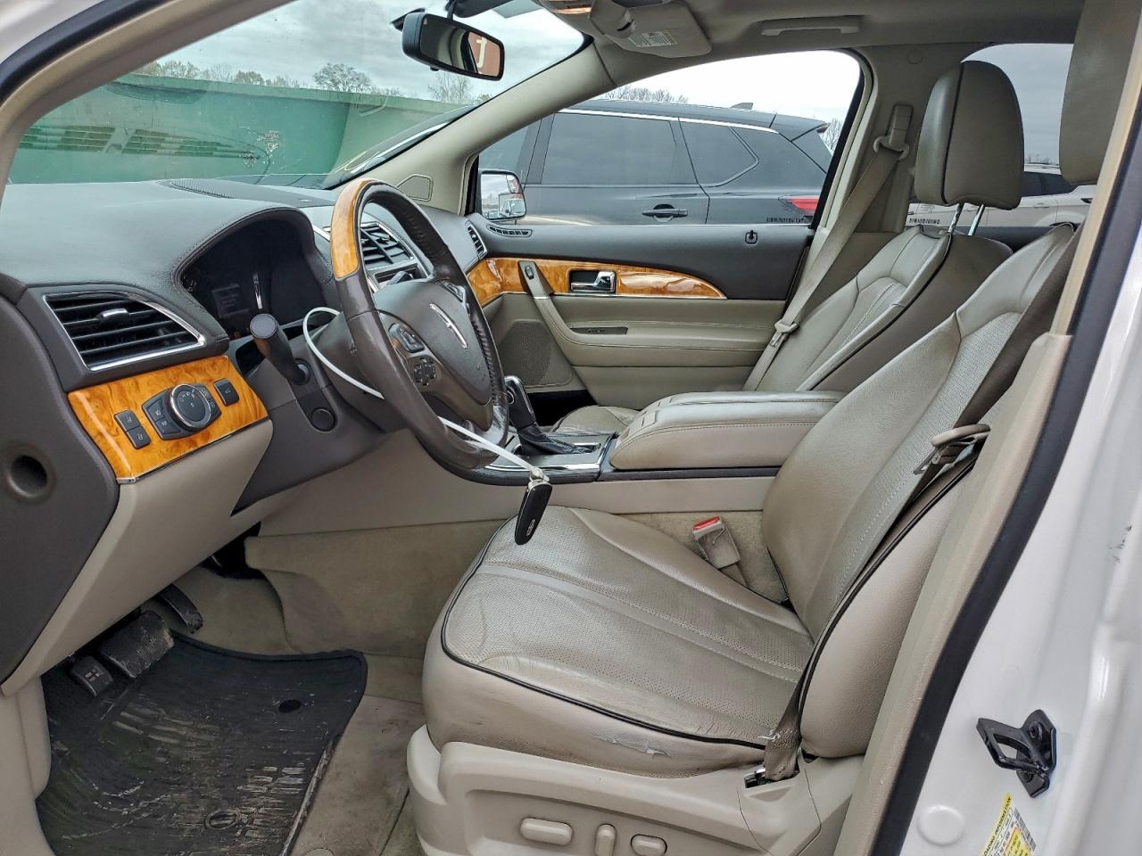 2011 LINCOLN MKX photo 7