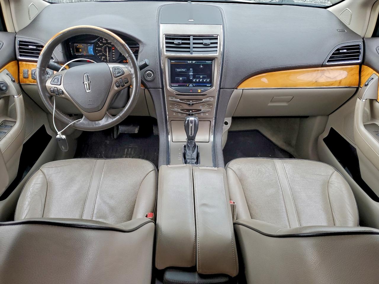 2011 LINCOLN MKX photo 8