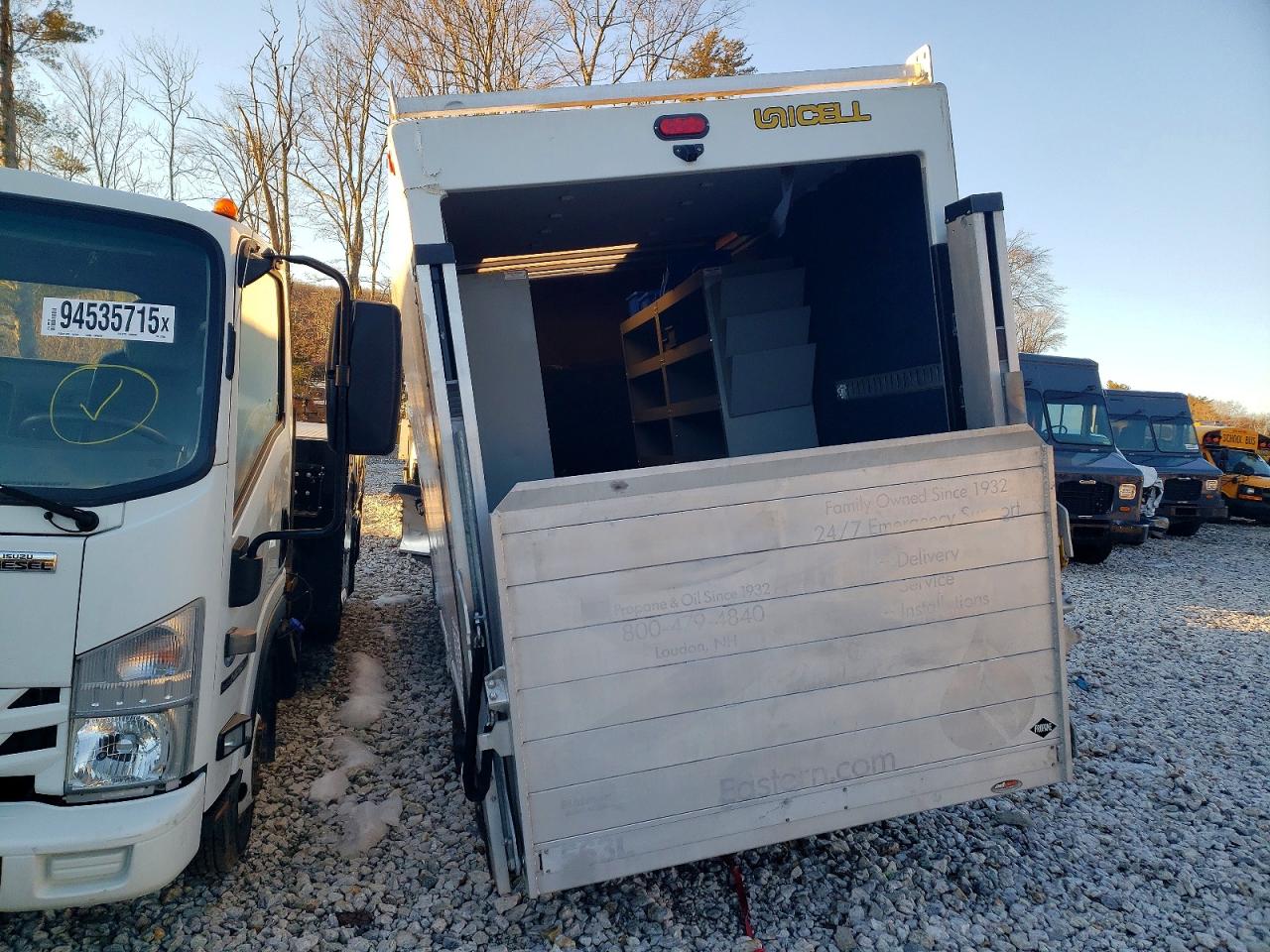 2024 GMC SAVANA DELIVERY TRUCK photo 3