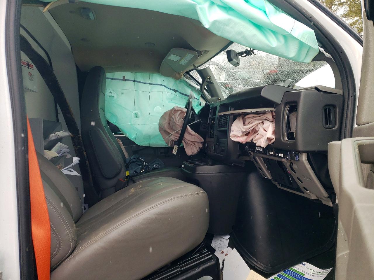 2024 GMC SAVANA DELIVERY TRUCK photo 13