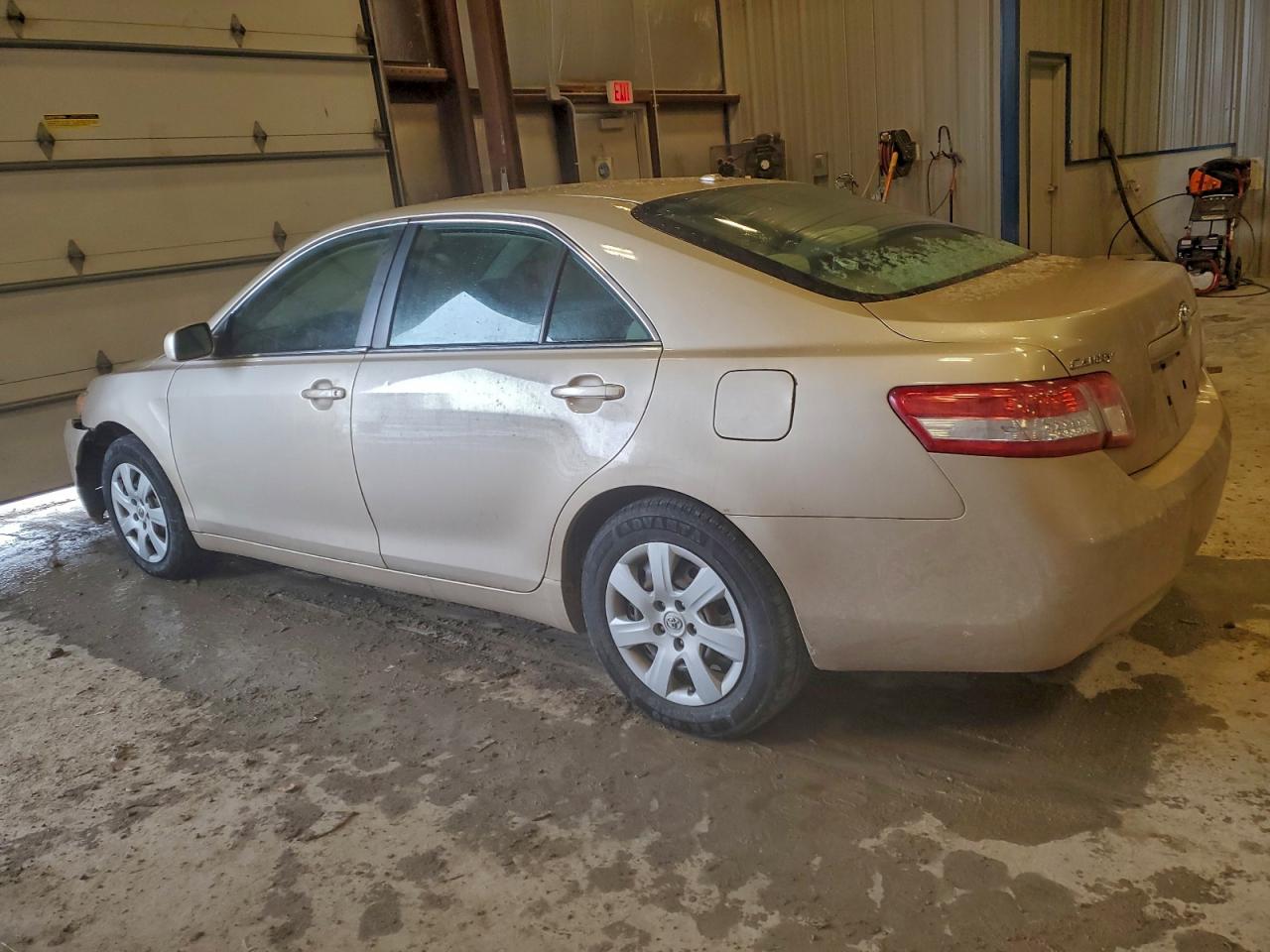 2010 TOYOTA CAMRY BASE photo 2
