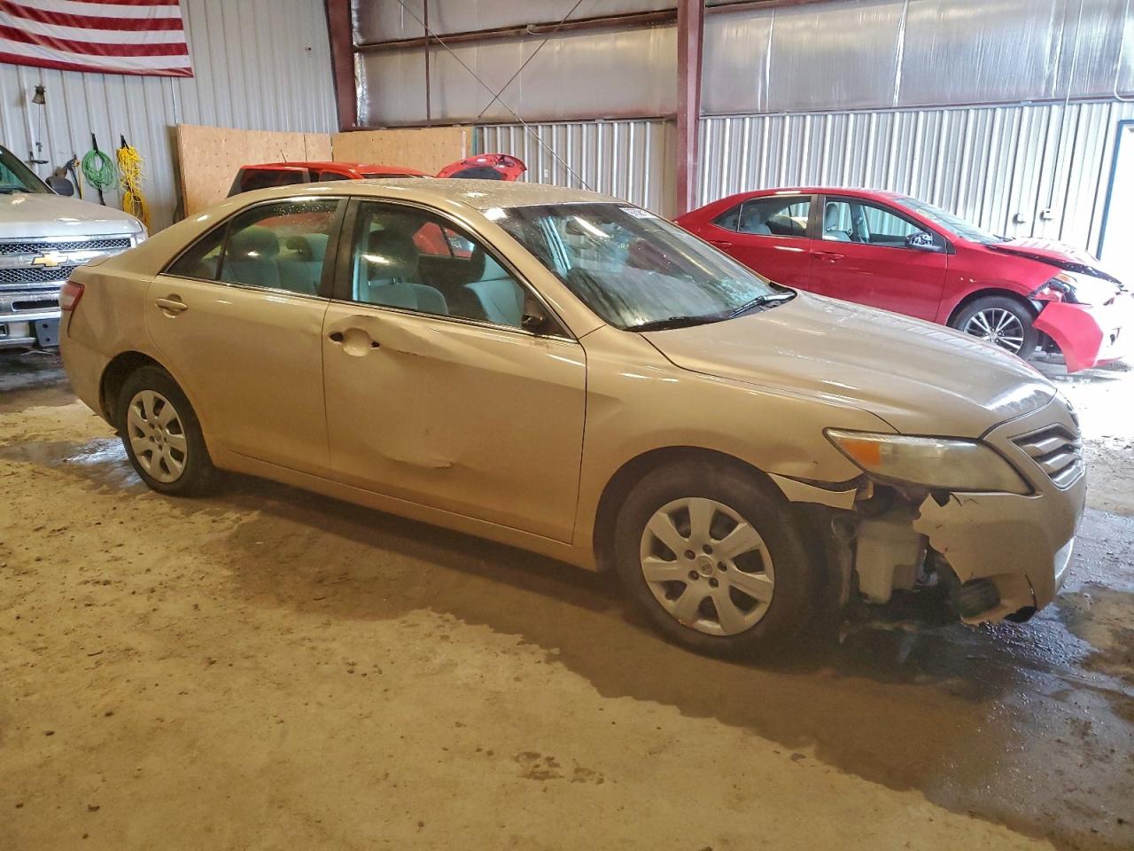2010 TOYOTA CAMRY BASE photo 4