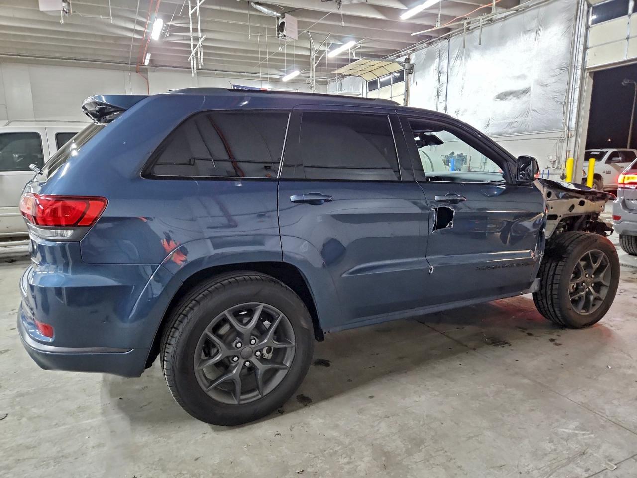 2019 JEEP GRAND CHEROKEE LIMITED photo 3