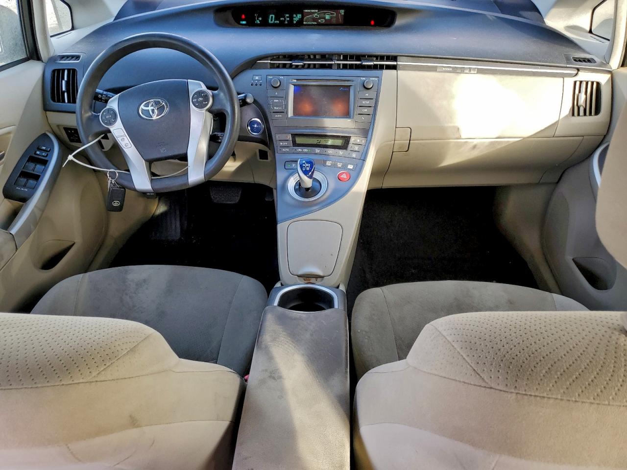 2012 TOYOTA PRIUS photo 8