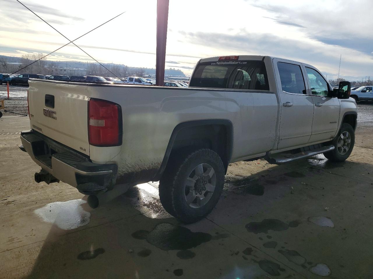 2019 GMC SIERRA K3500 SLE photo 3