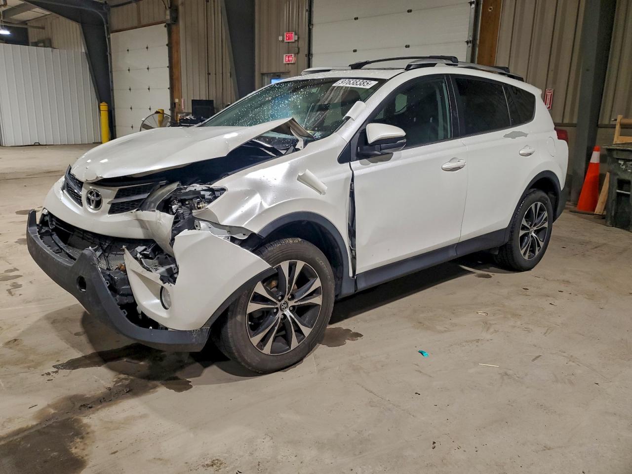 2015 TOYOTA RAV4