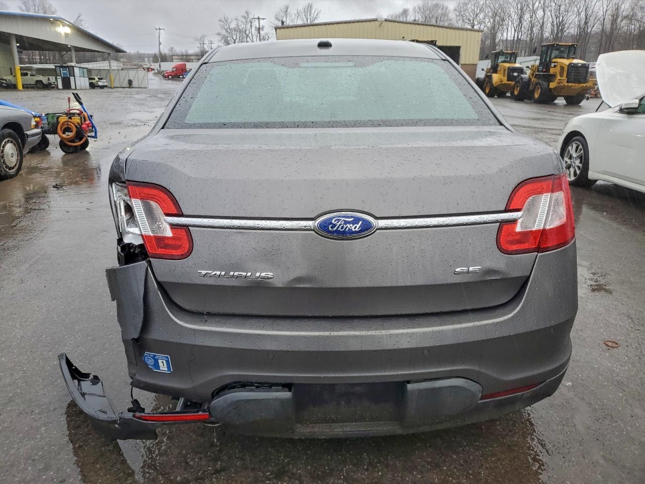 2012 FORD TAURUS SEL photo 6