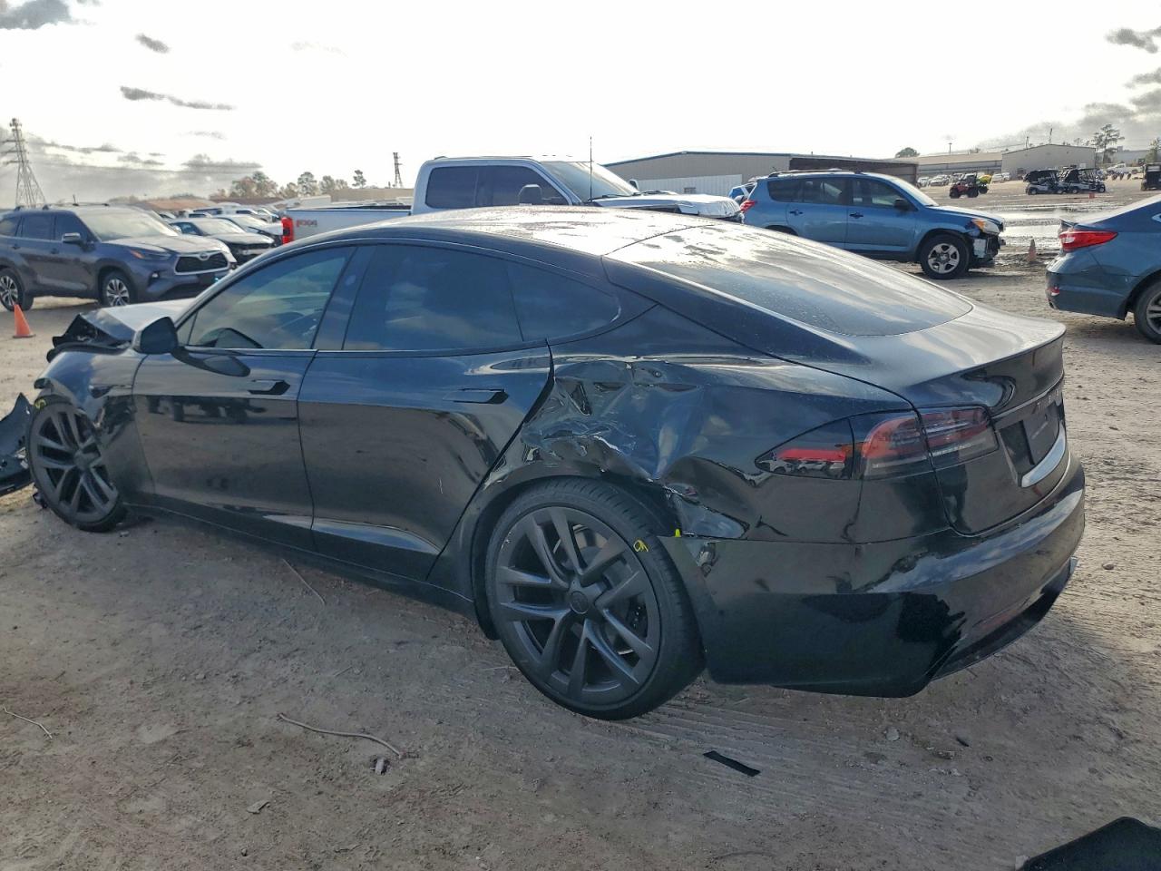 2023 TESLA MODEL S photo 2