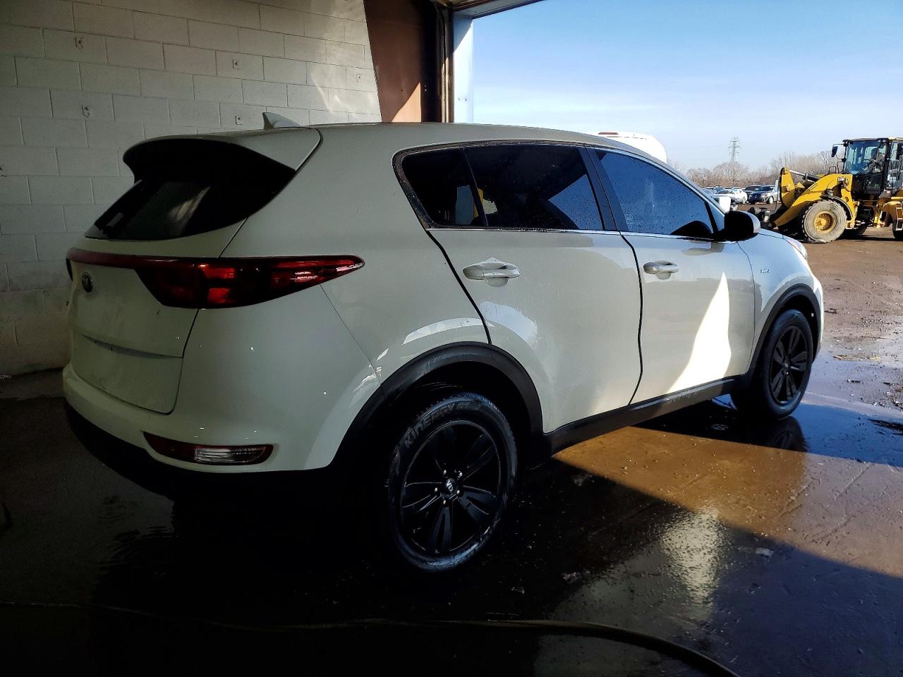 2019 KIA SPORTAGE LX photo 3