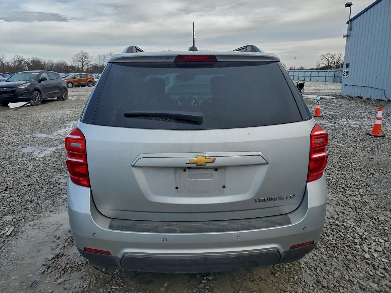 2016 CHEVROLET EQUINOX LTZ photo 6