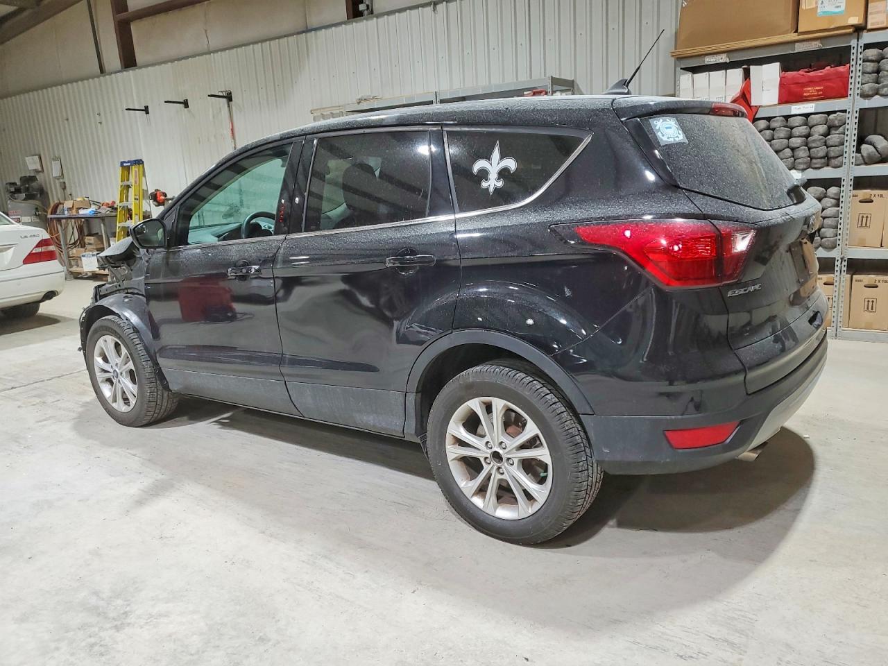 2019 FORD ESCAPE SE photo 2