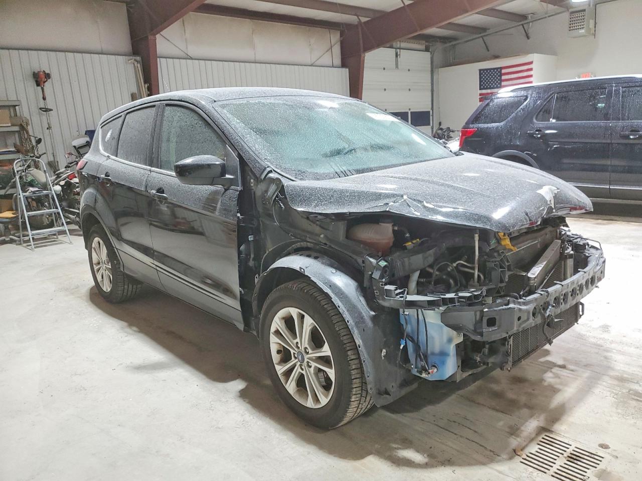 2019 FORD ESCAPE SE photo 4