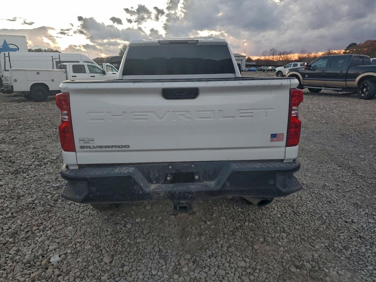 2024 CHEVROLET SILVERADO K2500 HEAVY DUTY photo 6