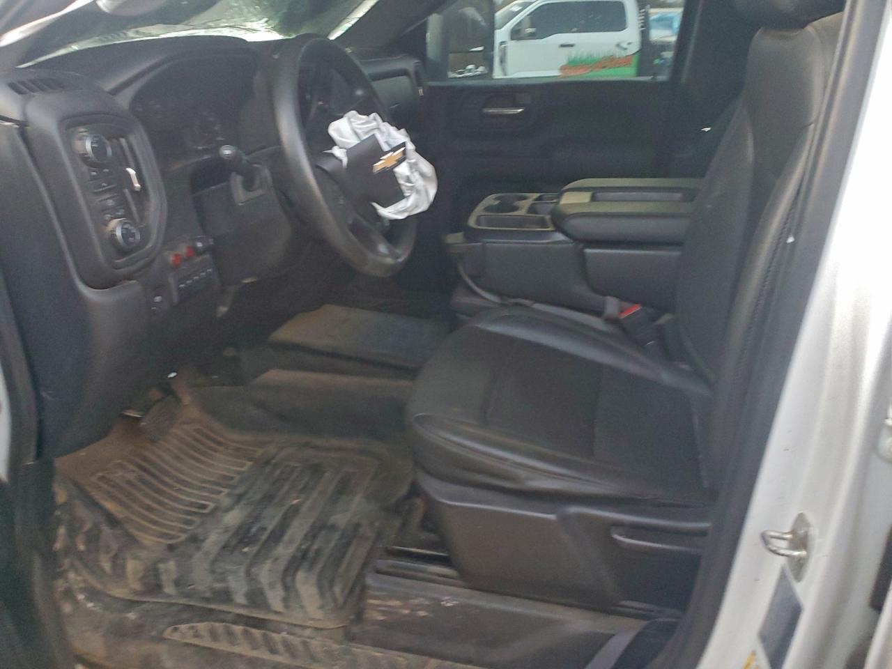 2024 CHEVROLET SILVERADO K2500 HEAVY DUTY photo 7
