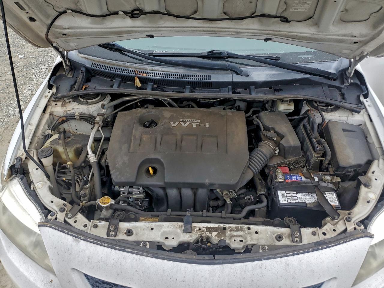 2010 TOYOTA COROLLA BASE photo 11