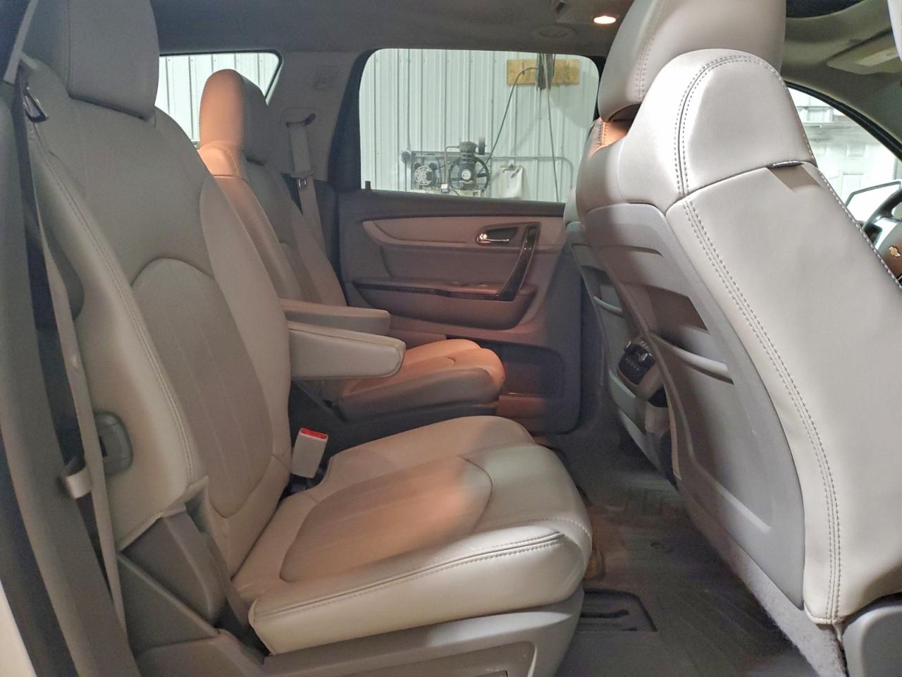 2014 CHEVROLET TRAVERSE LTZ photo 11