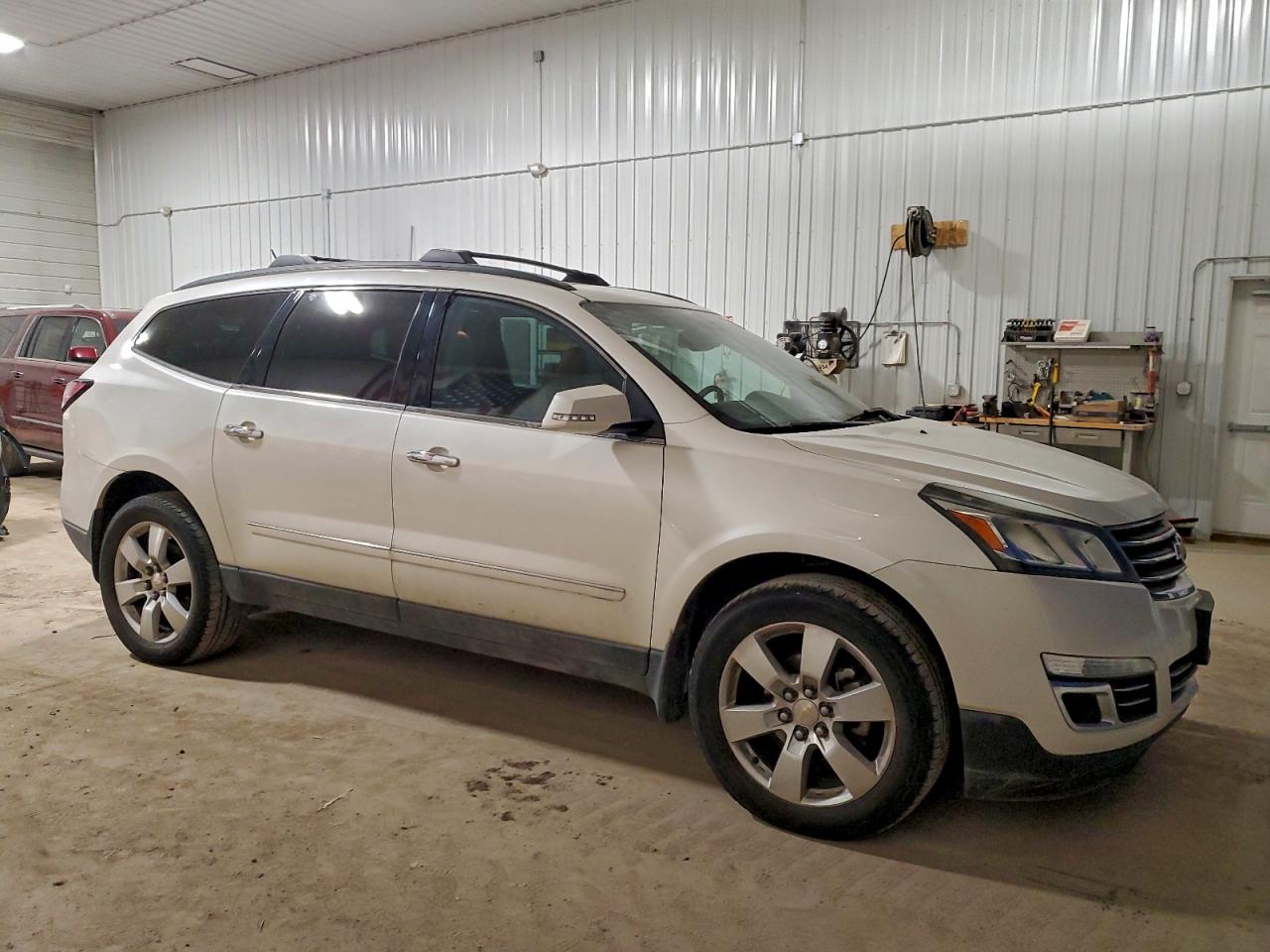 2014 CHEVROLET TRAVERSE LTZ photo 4