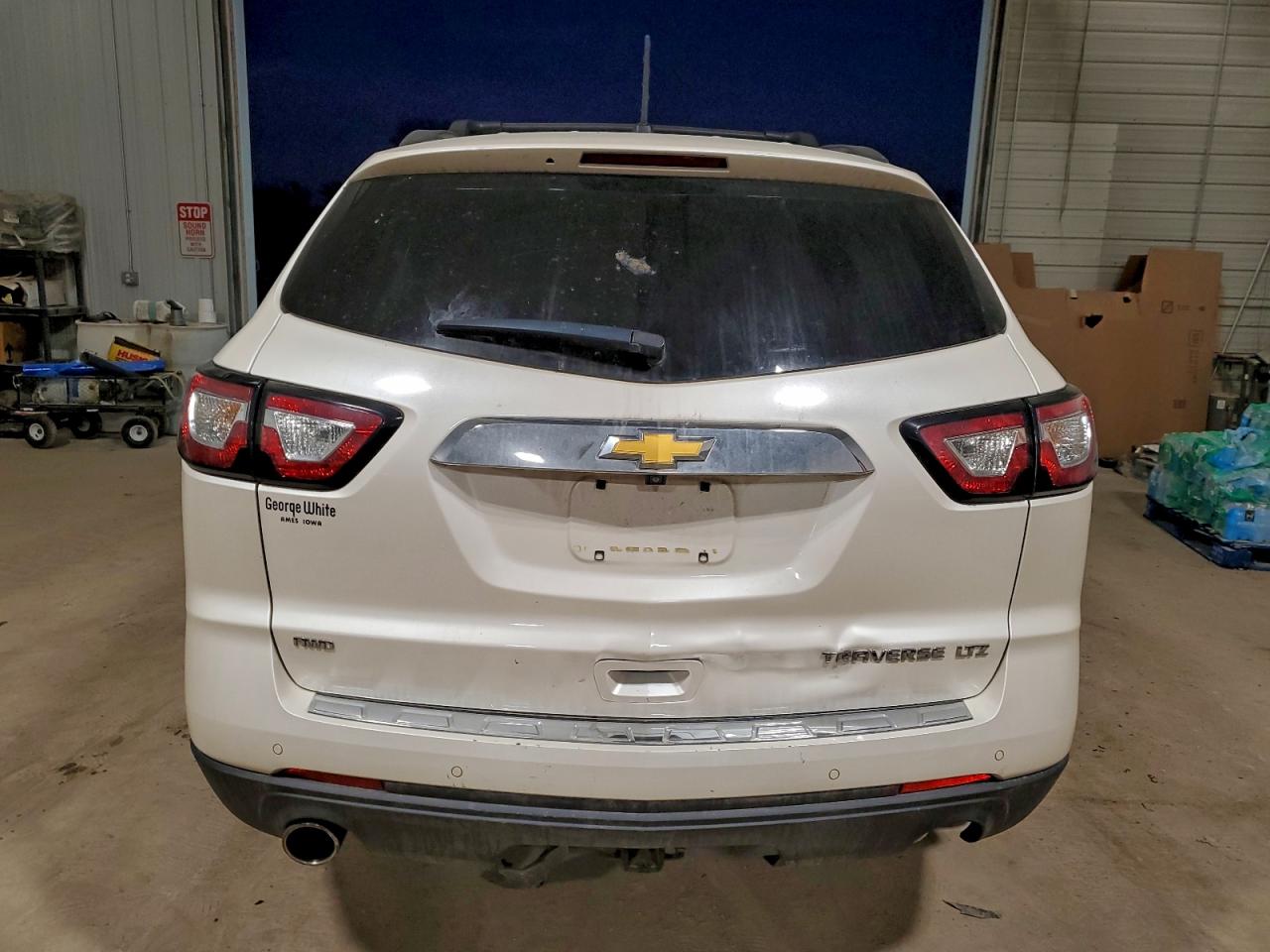 2014 CHEVROLET TRAVERSE LTZ photo 6