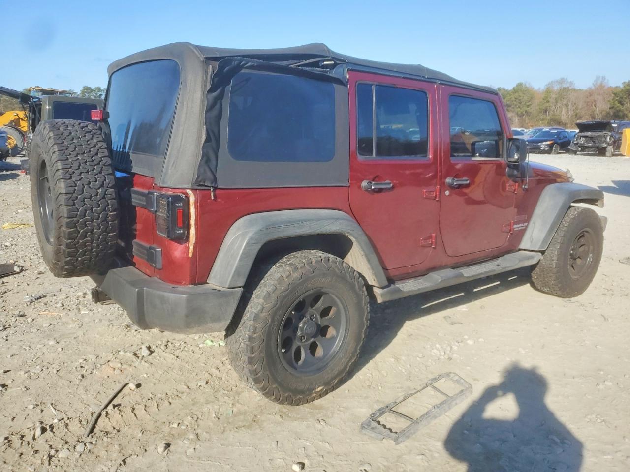2010 JEEP WRANGLER UNLIMITED SPORT photo 3