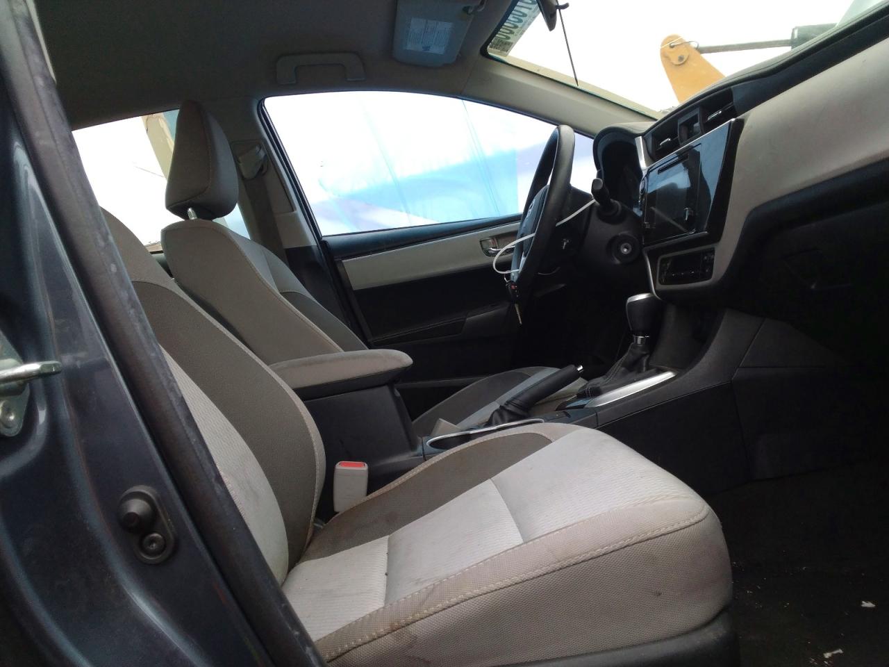 2018 TOYOTA COROLLA L photo 7