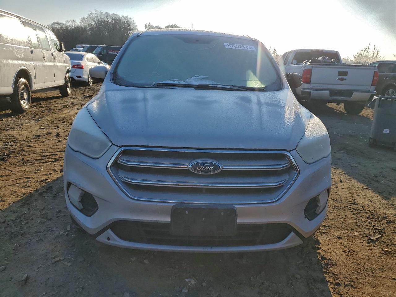 2017 FORD ESCAPE SE photo 5