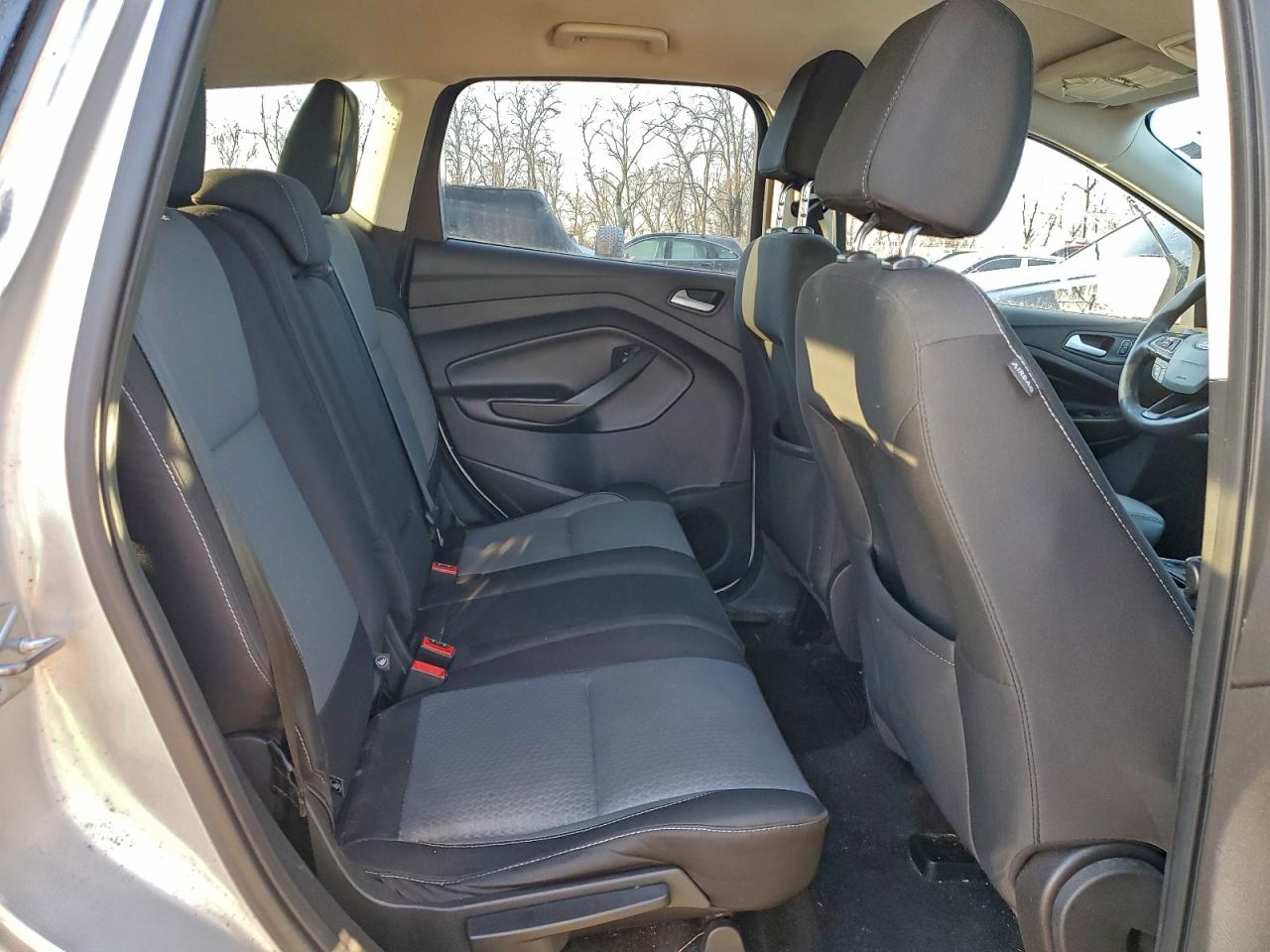 2017 FORD ESCAPE SE photo 11