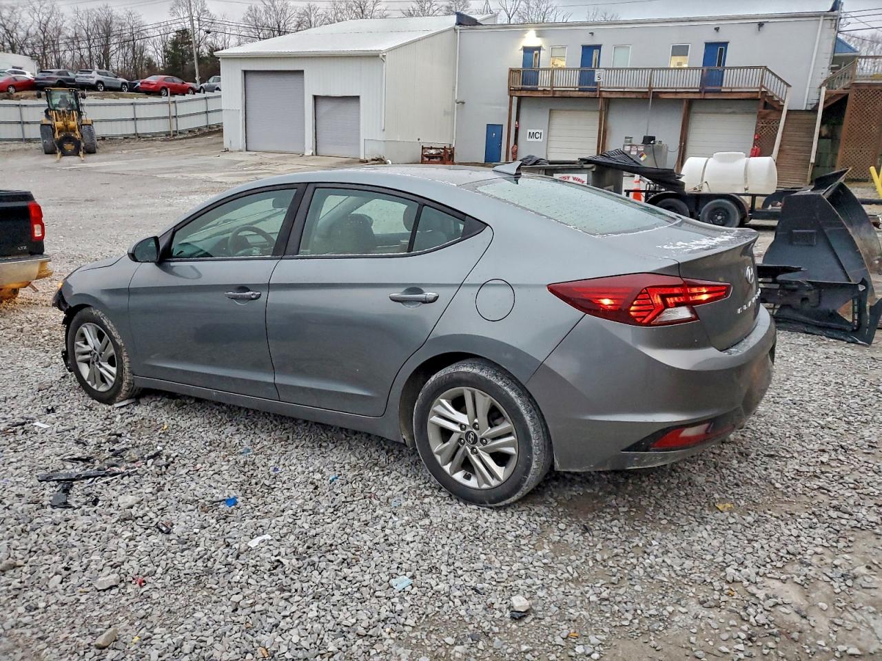 2019 HYUNDAI ELANTRA SEL photo 3