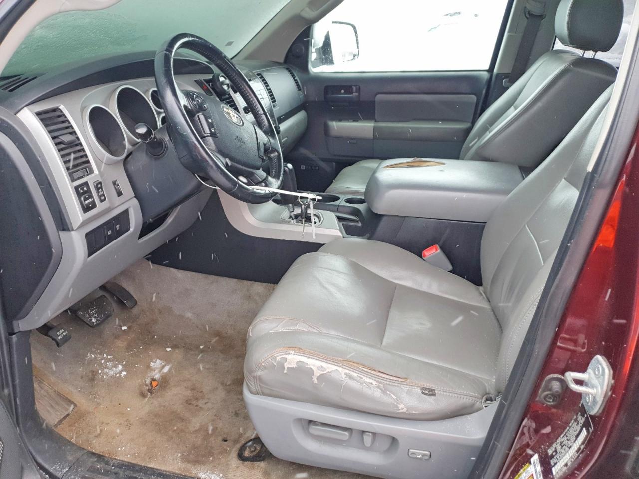2008 TOYOTA SEQUOIA SR5 photo 13