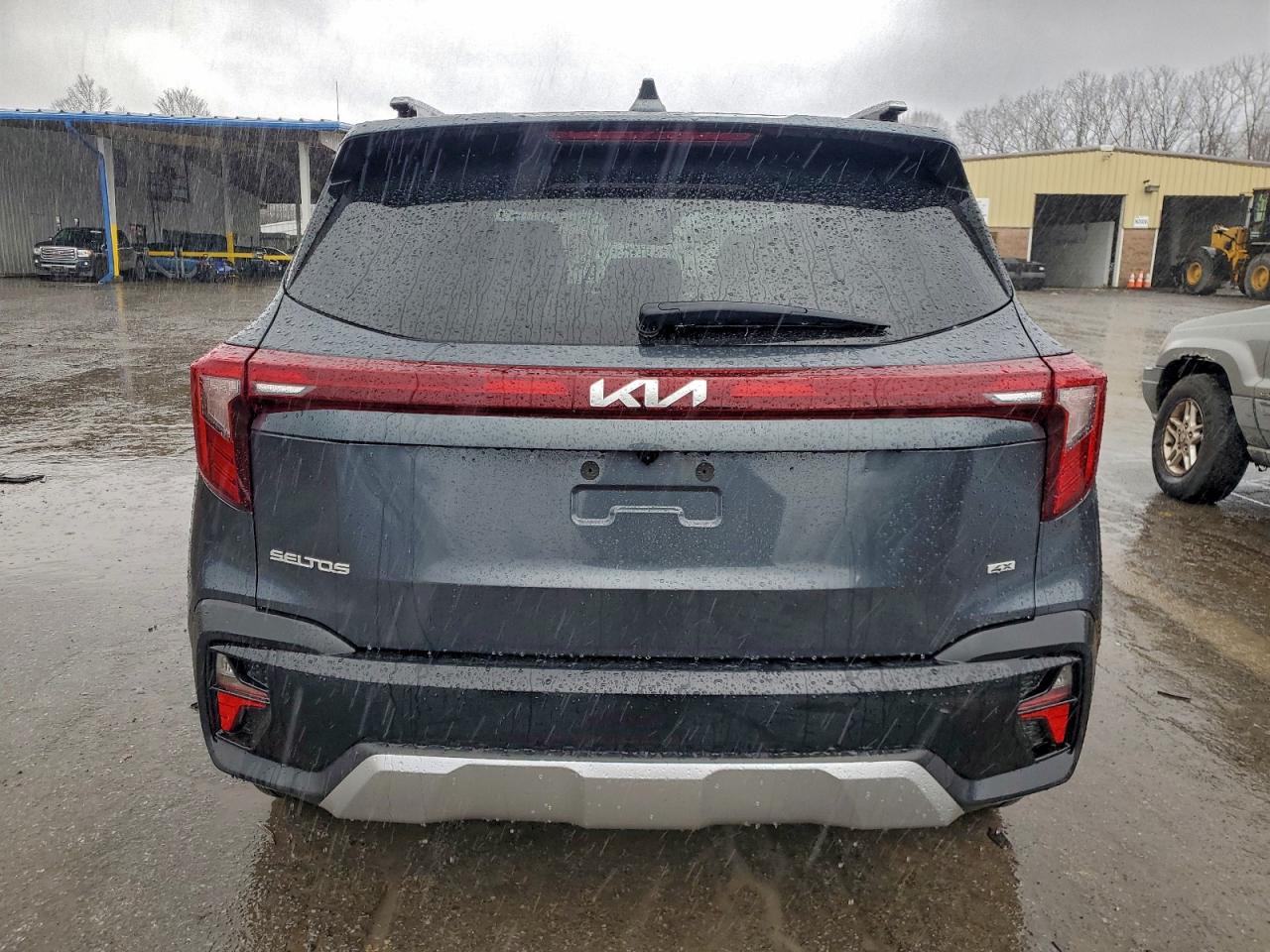 2025 KIA SELTOS S photo 6