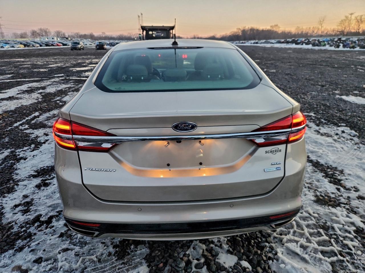 2017 FORD FUSION SE photo 6
