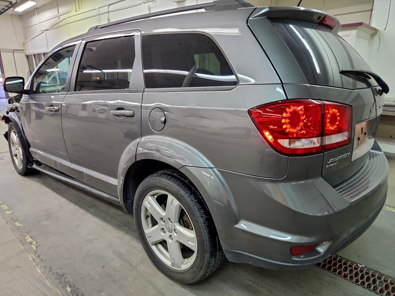 2012 DODGE JOURNEY SXT photo 2