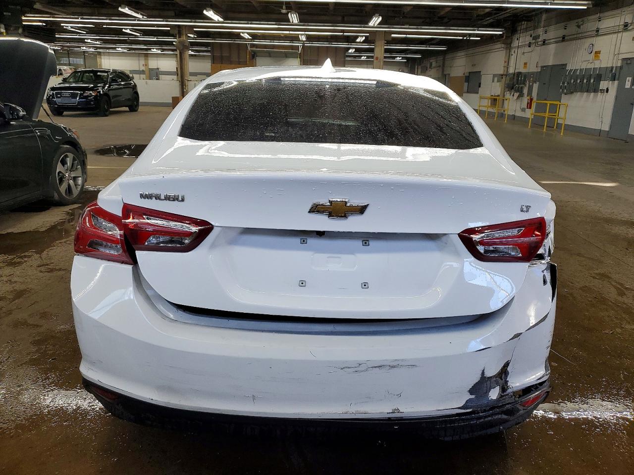 2022 CHEVROLET MALIBU LT photo 6