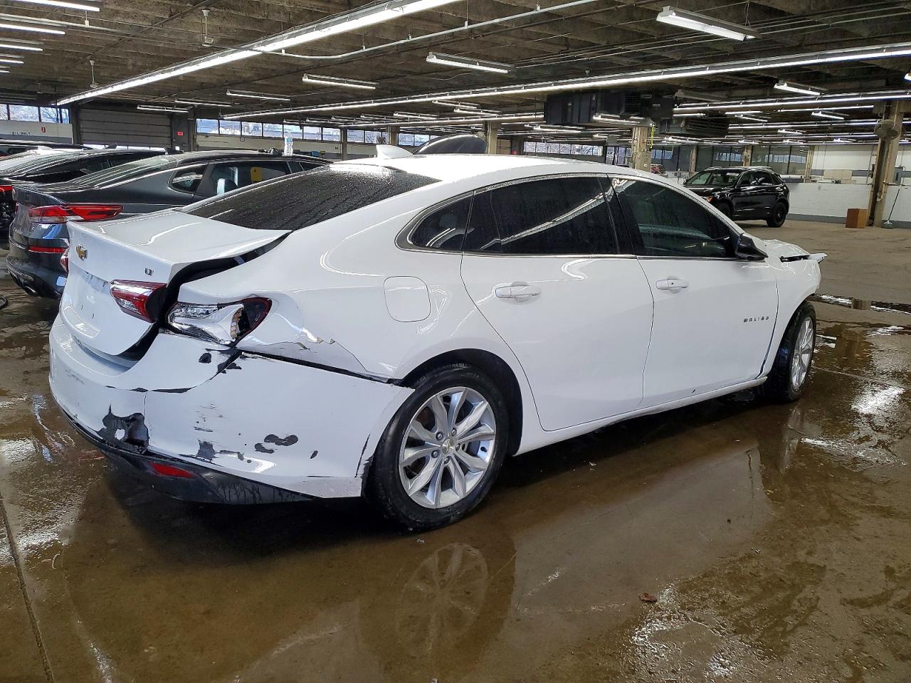 2022 CHEVROLET MALIBU LT photo 3