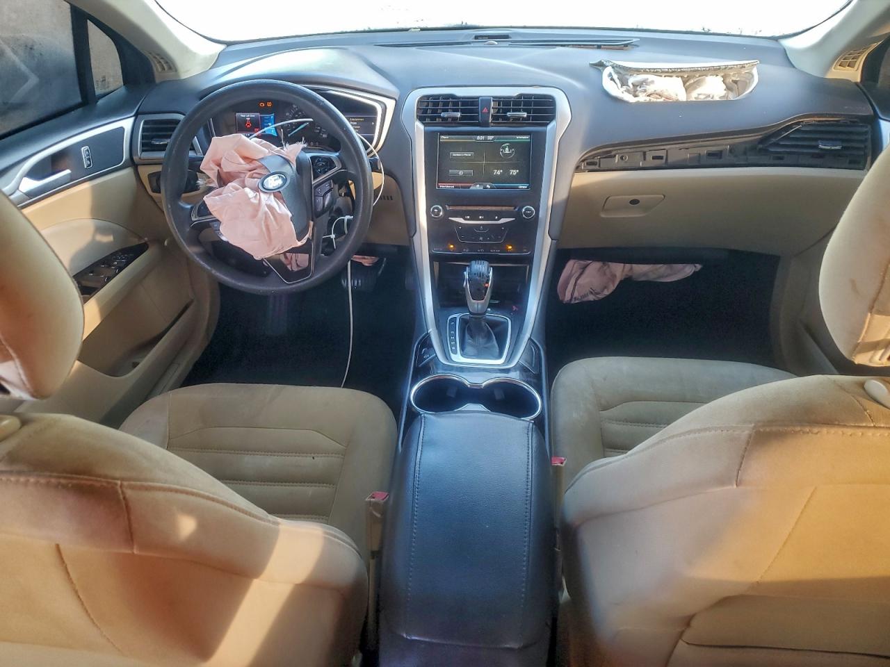2014 FORD FUSION SE photo 8