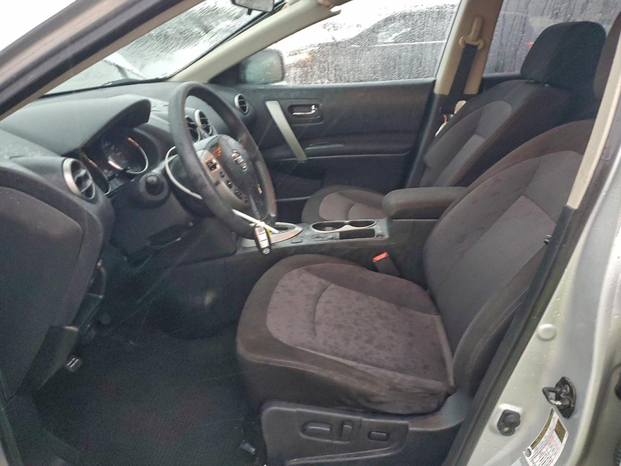 2013 NISSAN ROGUE S photo 7