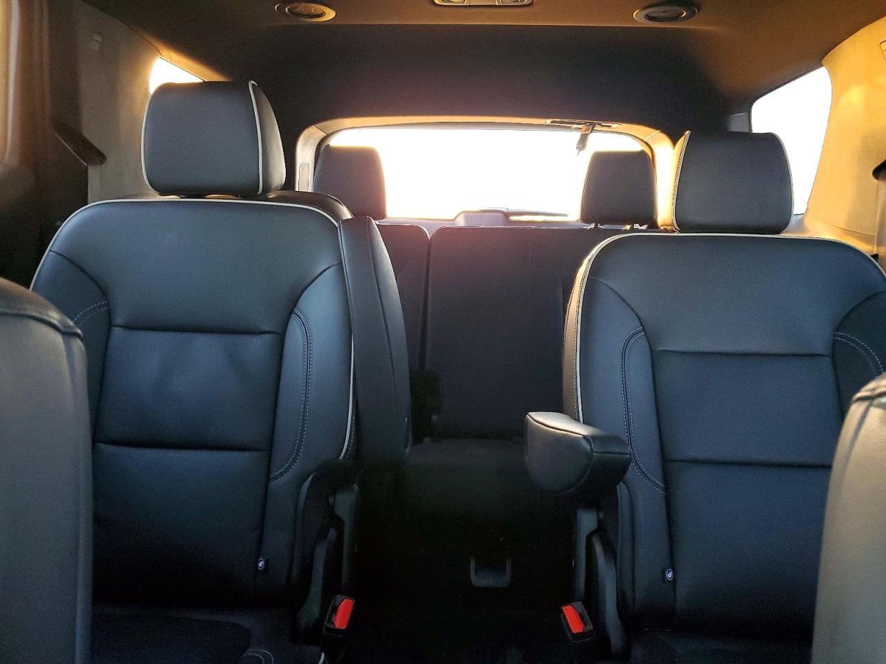 2023 CHEVROLET TRAVERSE PREMIER photo 10