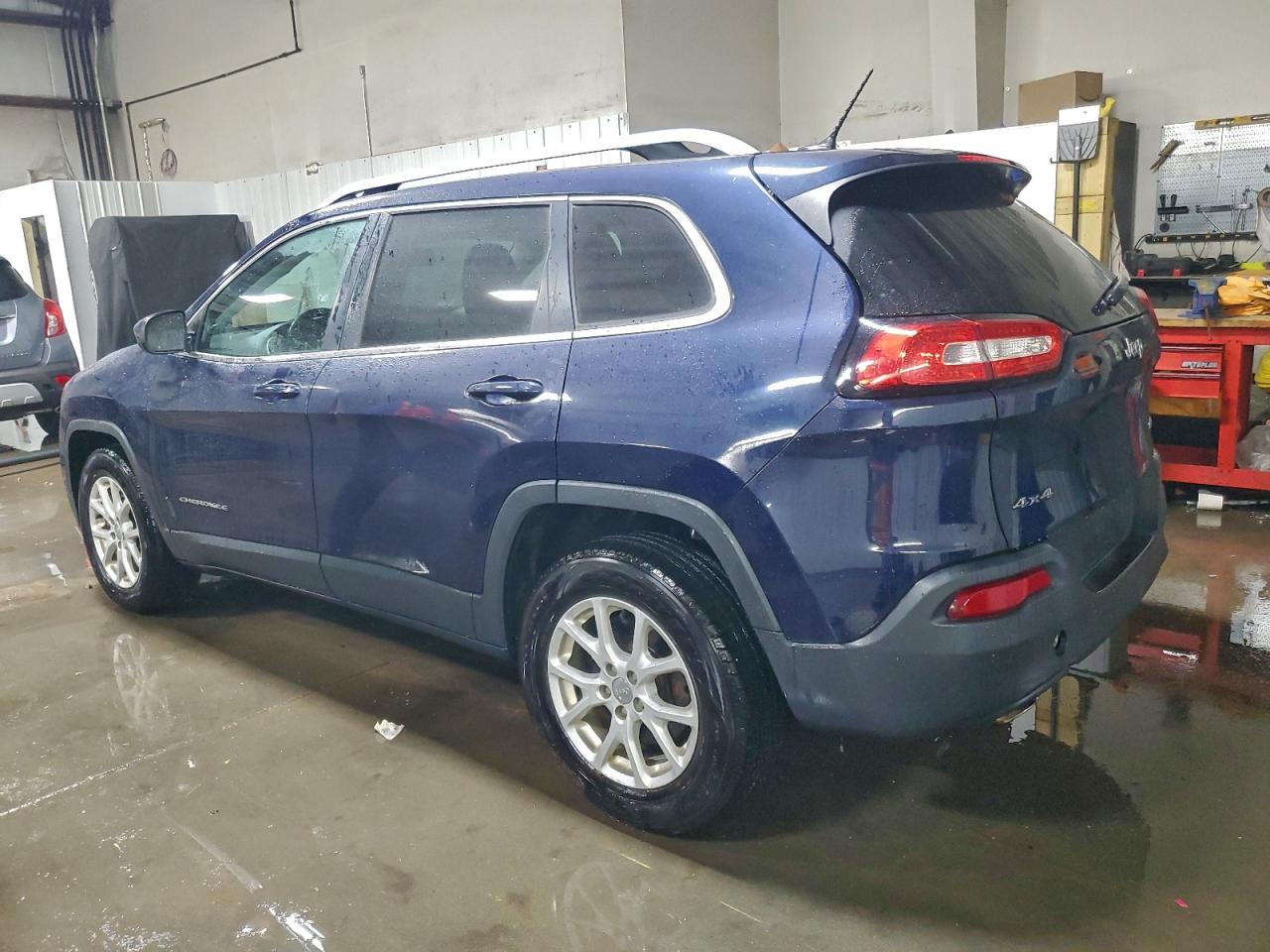 2015 JEEP CHEROKEE LATITUDE photo 4
