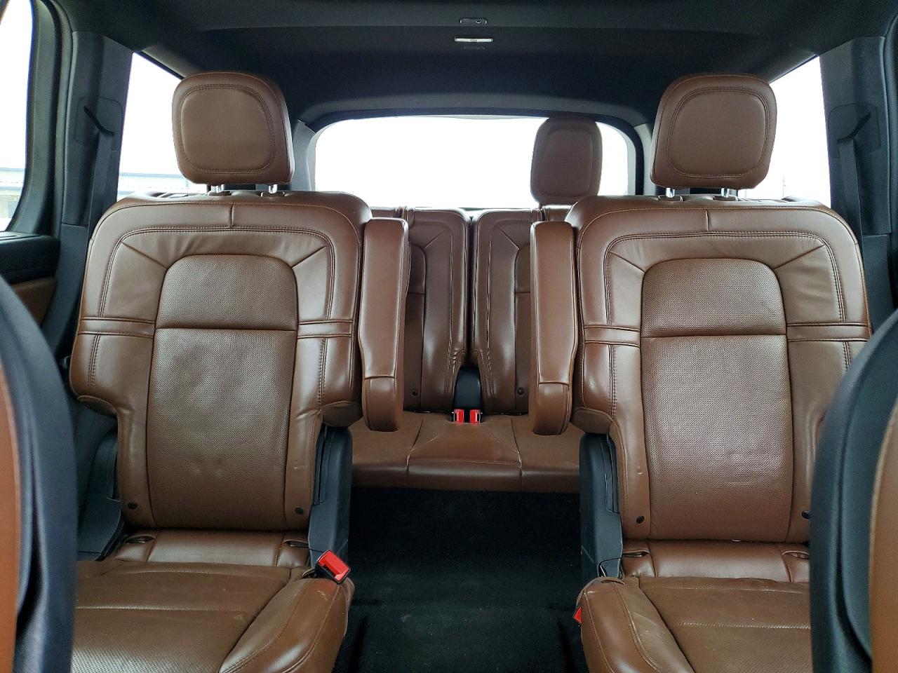 2020 LINCOLN AVIATOR RESERVE photo 10