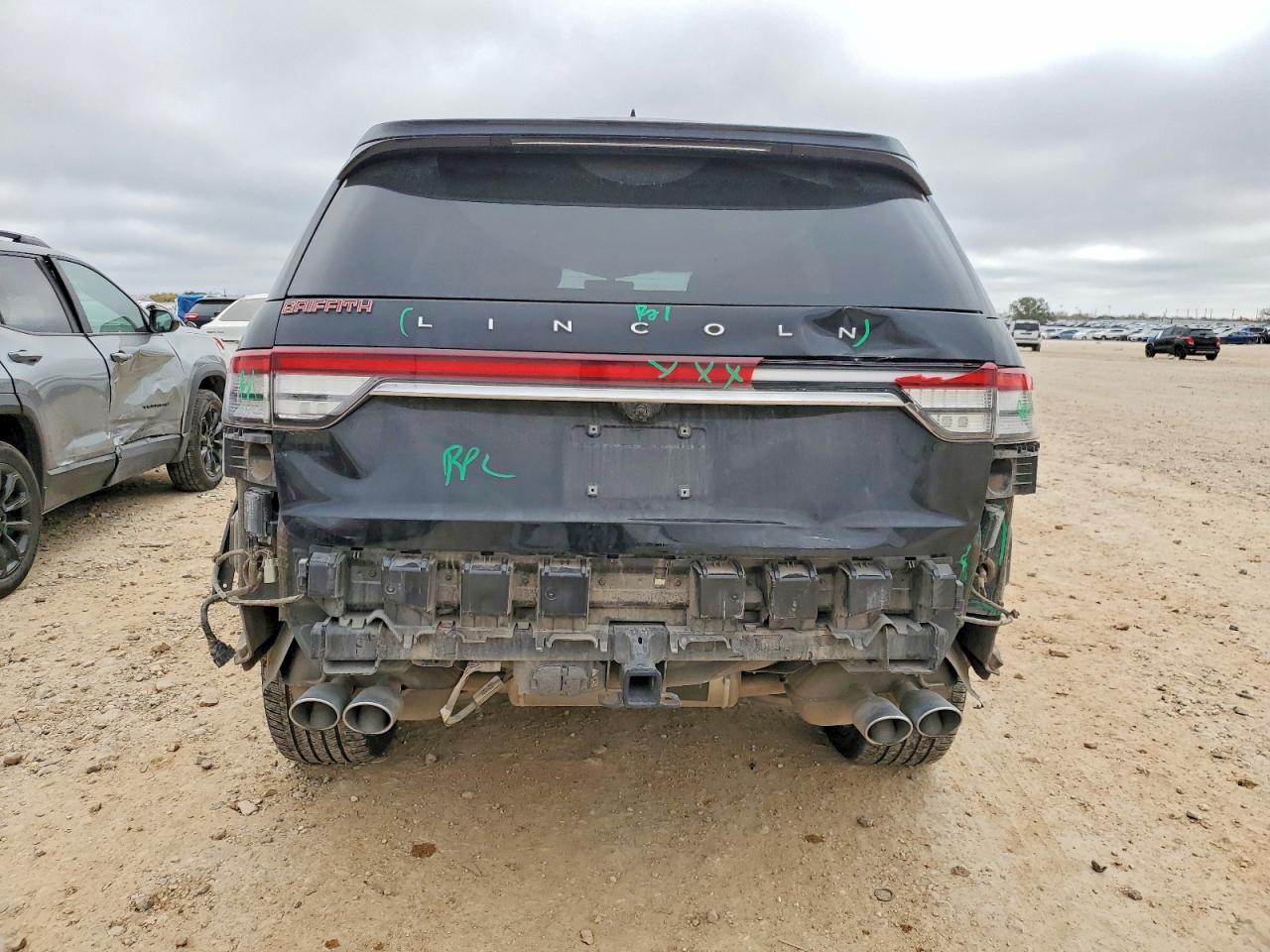 2020 LINCOLN AVIATOR RESERVE photo 6