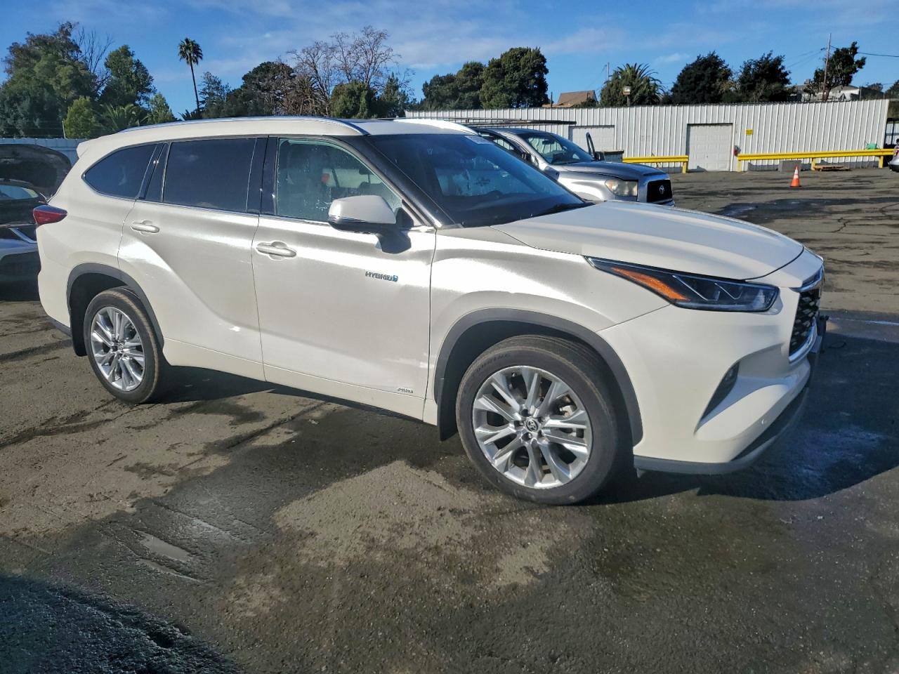 2021 TOYOTA HIGHLANDER HYBRID LIMITED photo 4