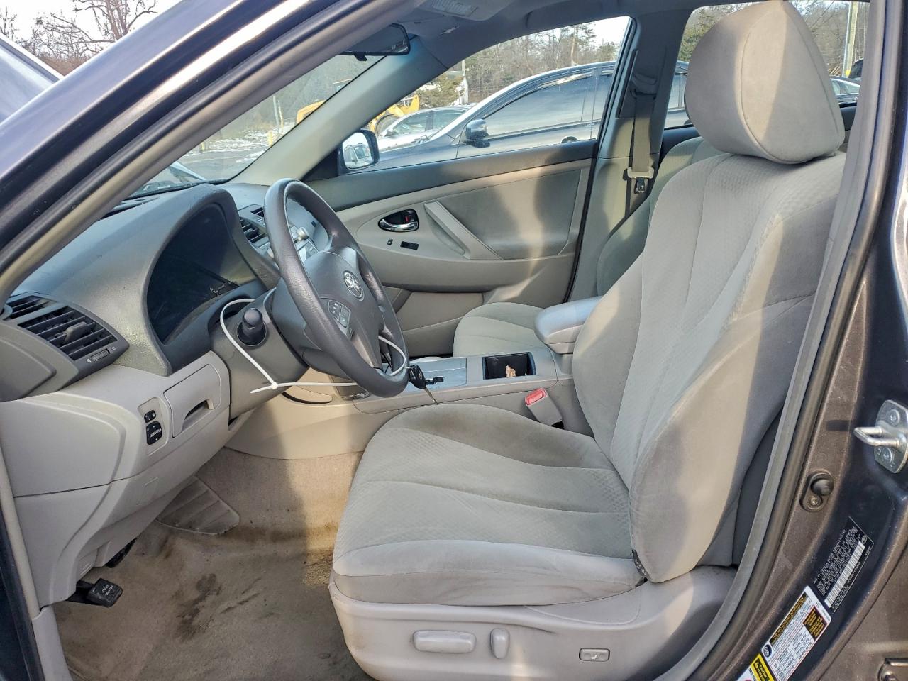 2009 TOYOTA CAMRY BASE photo 7