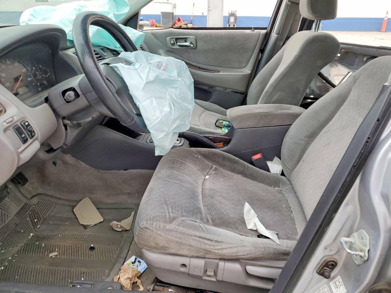 2002 HONDA ACCORD SE photo 7