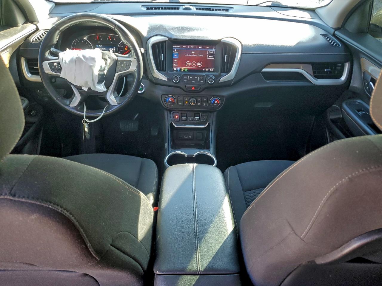 2018 GMC TERRAIN SLE photo 8
