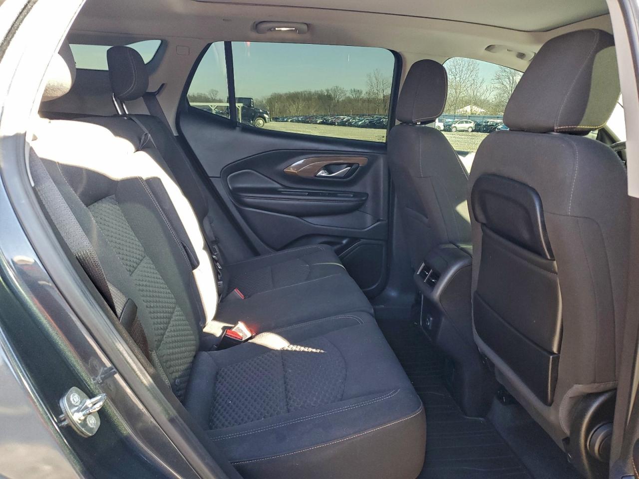 2018 GMC TERRAIN SLE photo 11